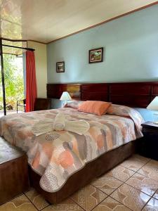 Gallery image of Ara Ambigua Lodge in Sarapiquí