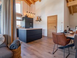 Kuchyňa alebo kuchynka v ubytovaní Grebenzen Lodge 1028