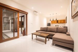 Posezení v ubytování 6 Bedrooms Private Pool Villa Cemagi
