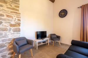 Gallery image of Le p'tit pelet in Fraissinet-de-Fourques