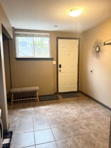 Fotografie z fotogalerie ubytování Peaceful House with Backyard v destinaci Langley