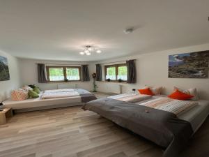 Posteľ alebo postele v izbe v ubytovaní Chalet in Zillertal near Ski Slopes