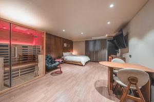 Gyeongju Coolstay hotel客房内的一张或多张床位