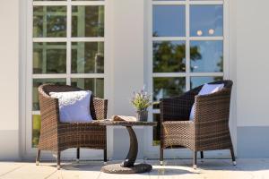 Ein Sitzbereich in der Unterkunft Residenz am Balmer See - BS 37H mit Wellnessbereich