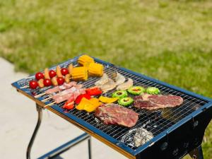 Kemudahan BBQ tersedia untuk tetamu di vila ini