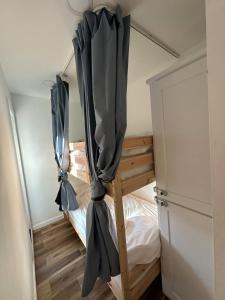 Ένα ή περισσότερα κρεβάτια σε δωμάτιο στο Private Room - CoLiving Condo