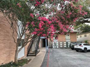 Το κτήριο όπου στεγάζεται  η παραθεριστική κατοικία