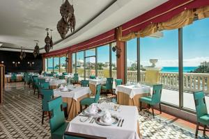 Restaurace v ubytování JOIA Paraíso by Iberostar