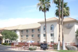 Imagen de la galería de Country Inn & Suites by Radisson, Phoenix Airport, AZ, en Phoenix