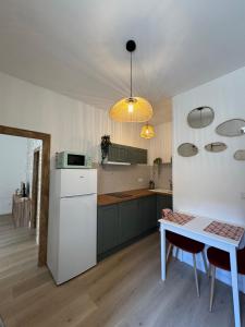 Køkken eller tekøkken på T2 rénové au cœur de Sète