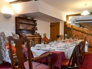 Χώρος καθιστικού στο Stoke Court Farm Barn