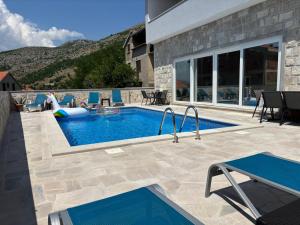 Πισίνα στο ή κοντά στο Villa Koko