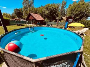 Billardbord på PusztánJó Vendégház