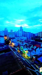 Γενική άποψη της πόλης Νότια Πατάγια ή θέα της πόλης από  αυτό το διαμέρισμα +16 φωτογραφίες