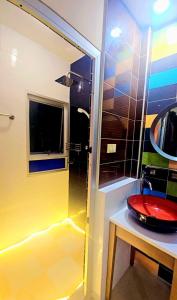 Ένα μπάνιο στο Jomtien Beach Apartment