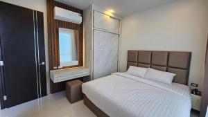 Gallery image of Brandnew 3BDR Pool villa with rooftop near Aonang Beach in Krabi town