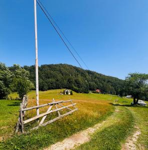 Afbeelding uit fotogalerij van Cottage Luca in Ciocanu