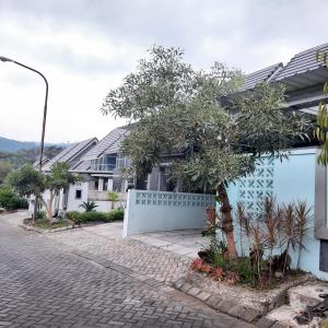 Gallery image of MUTI Homestay Syariah in Sumberwaras