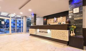 Lobby/Rezeption in der Unterkunft Treebo Siddharth