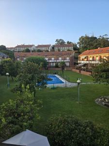 Πισίνα στο ή κοντά στο Pareado en Loredo en la playa