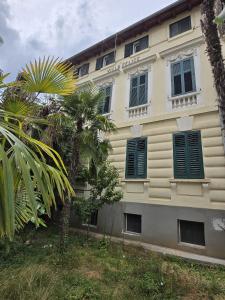 Κήπος έξω από το Kamelija - Center Apartment minute to the beach