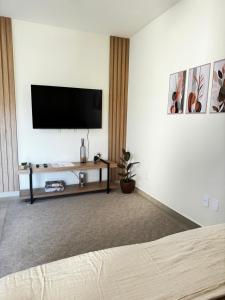 Μια τηλεόραση ή/και κέντρο ψυχαγωγίας στο Refúgio na Serra