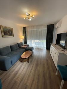 Μια τηλεόραση ή/και κέντρο ψυχαγωγίας στο SINAI Experience