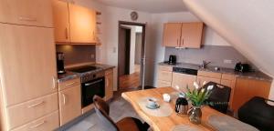 Dapur atau dapur kecil di Ferienwohnung Lütje Moew