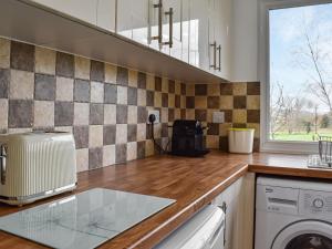 Kuchyň nebo kuchyňský kout v ubytování Exmoor View + 16 fotografií