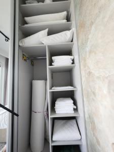 Fotografia z galérie ubytovania Luksusowy Apartament Bliska Wola SABA vo Varšave