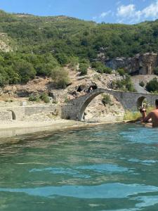 Φωτογραφία από το άλμπουμ του EliMeliVELAJ στην Πρεμετή