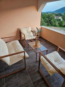 Nespecifikovaný výhled na hory nebo výhled na hory při pohledu z apartmánu