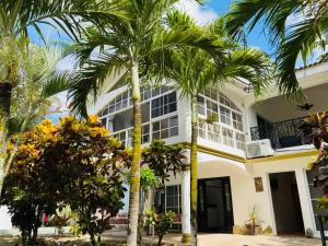 Το κτήριο όπου στεγάζεται  η βίλα