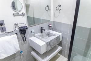 Koupelna v ubytování شقق العاتكة السكنية + 16 fotografií