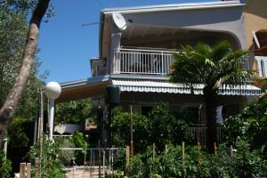 Κήπος έξω από το Apartments Soldo