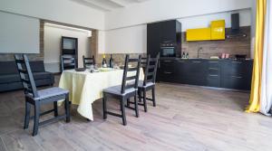 Kuchyň nebo kuchyňský kout v ubytování Agriturismo Sensi