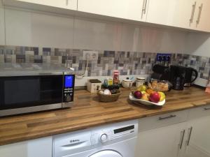 Kuchnia lub aneks kuchenny w obiekcie Apartment Tirso Molina