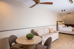 Foto dalla galleria di Sol St Mande - 4 pers - 50 a Saint-Mandé Altre 24 foto