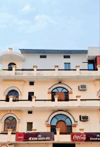 Το κτήριο όπου στεγάζεται  το δωμάτιο σε οικογενειακή κατοικία