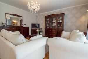 TV a/nebo společenská místnost v ubytování Villa Solis