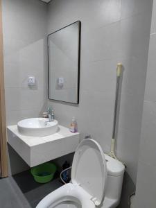 Bilik mandi di Bright Room in Quiet Area
