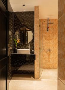 Et badeværelse på Grand Beach Nha Trang hotel - 그랜드 비치 호텔 나트랑