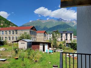 Φωτογραφία από το άλμπουμ του Misty Mountains στη Μέστια +23 φωτογραφίες