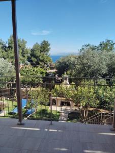 Gallery image of Maria Apartments in Lourdhata