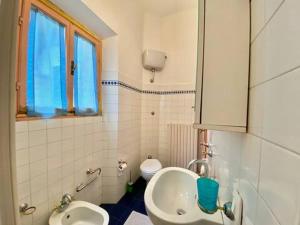 Koupelna v ubytování Gelso Moro Fashionable Stay in the Old Garden