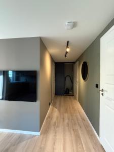 Μια τηλεόραση ή/και κέντρο ψυχαγωγίας στο New apartment +1 φωτογραφίες