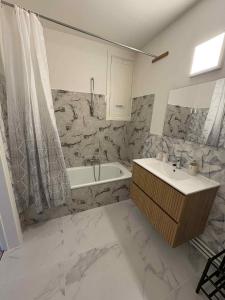 Un baño de Iveta's Palace