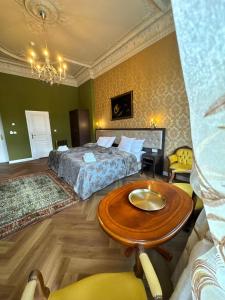 Voodi või voodid majutusasutuse Hotel Rudolf II Karlovy Vary toas