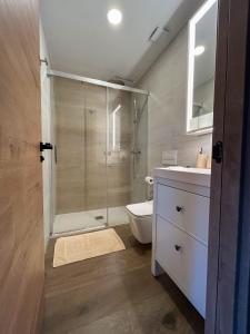 Ένα μπάνιο στο B&B - Cozy Rooms