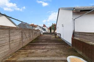 Fotografie z fotogalerie ubytování ZF03 Apartment für Monteure Stuttgart Zuffenhausen - weitere Schlafzimmer für zusätzliche 15 Personen im Haus vorhanden und an weiteren Standorten LS-CrewComfort v Stuttgartu